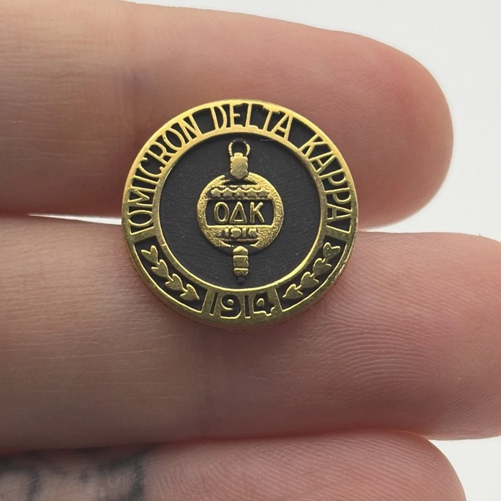 1994 Omicron Delta Kappa National Leadership Honor Society Lapel Hat Pin